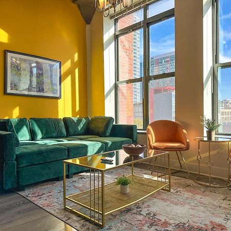 Spacious 2Br Vacation Rental With City View, Optional Parking And Gym Near Mccormick Place & Downtown Chicago Attractions Екстер'єр фото