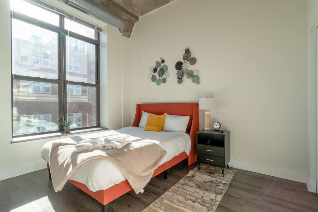 Spacious 2Br Vacation Rental With City View, Optional Parking And Gym Near Mccormick Place & Downtown Chicago Attractions Екстер'єр фото