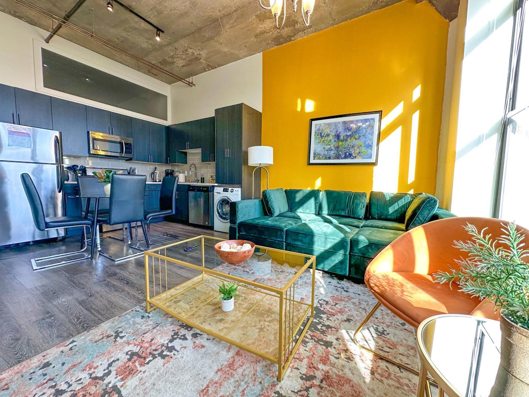 Spacious 2Br Vacation Rental With City View, Optional Parking And Gym Near Mccormick Place & Downtown Chicago Attractions Екстер'єр фото